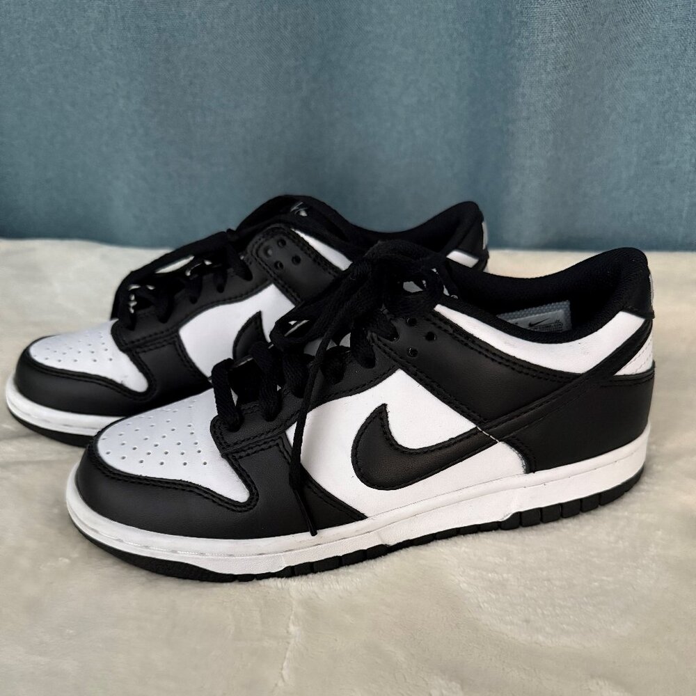 Youth Nike Panda Dunk Low Size 5